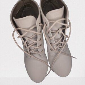 Lace Up Boot Heels Shoes Cream Beige Platform ( Charlotte Russe )